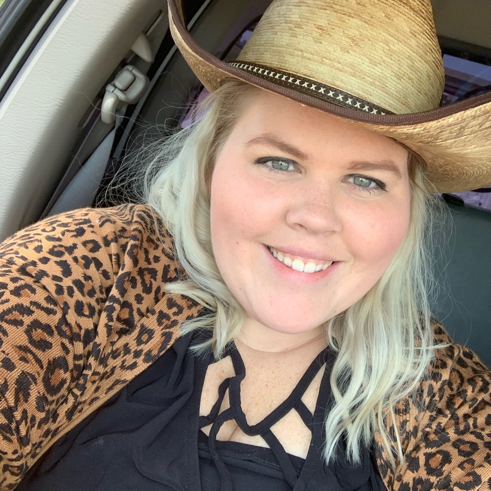 Meet your Posher, Taylor